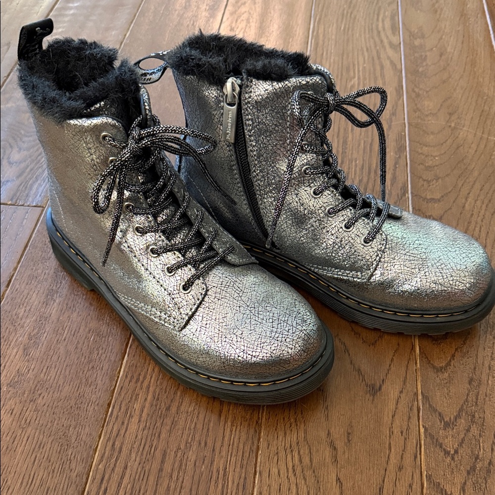 Dr. Martens Kids Silver Lace-Up Boots